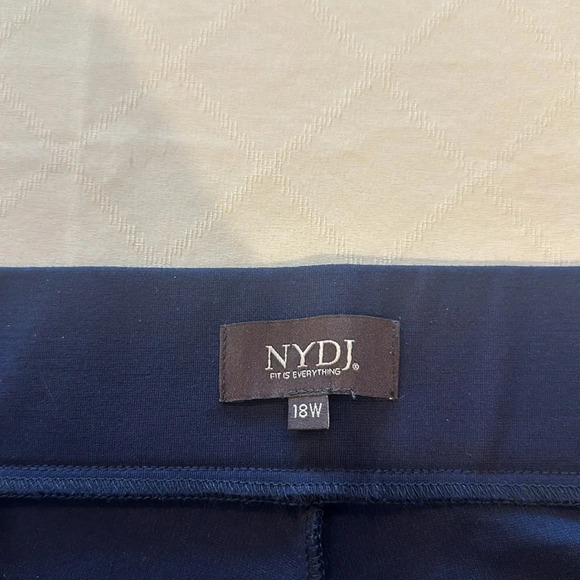 NYDJ not your daughters jeans Basic Legging Pants lift tuck navy size 18 18W NWT - Picture 4 of 7